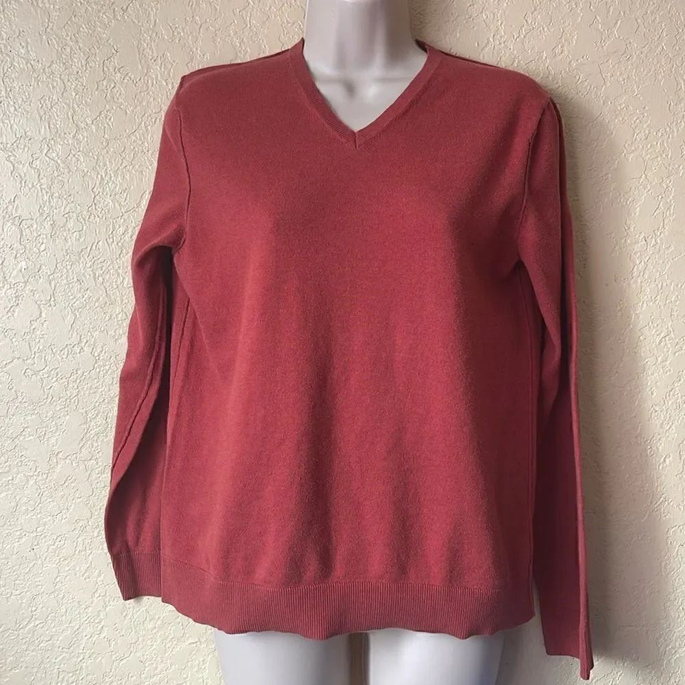 Gap sweater size S
